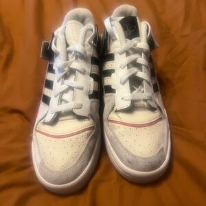 Womens adidas shoes
